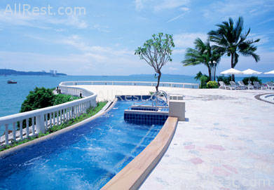 Dusit Resort Pattaya Beach 13